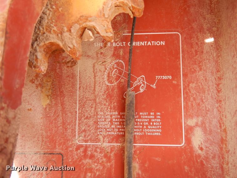 image for item DI8737 1984 Hesston 4800  large square baler