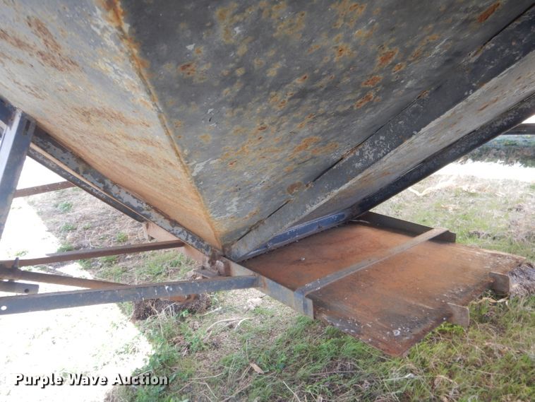 image for item DJ1256 1978 Merritt  grain trailer