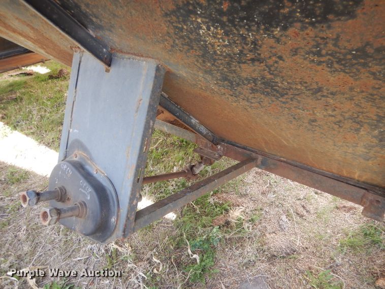 image for item DJ1256 1978 Merritt  grain trailer