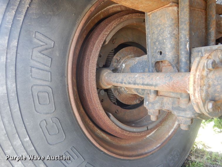 image for item DJ1256 1978 Merritt  grain trailer