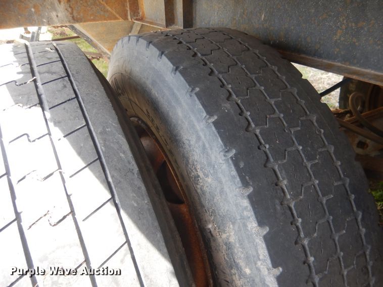 image for item DJ1256 1978 Merritt  grain trailer