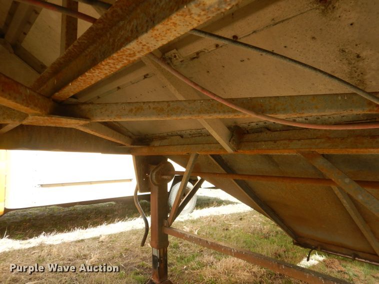 image for item DJ1256 1978 Merritt  grain trailer