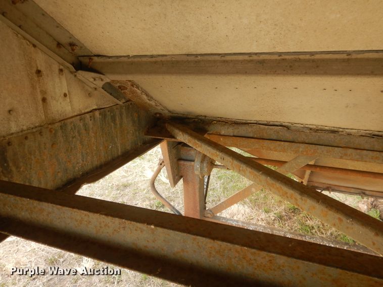 image for item DJ1256 1978 Merritt  grain trailer