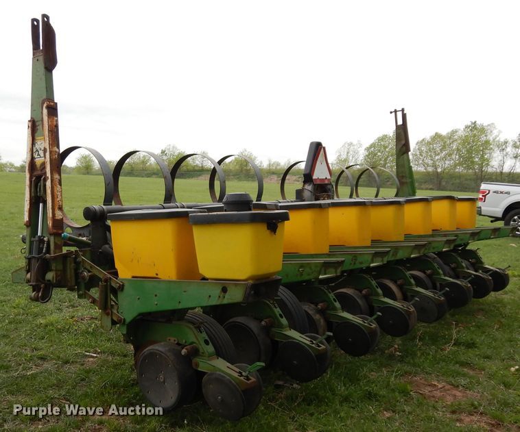 image for item DK0347 John Deere 7200  planter