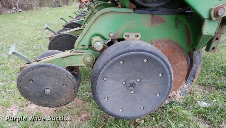 image for item DK0347 John Deere 7200  planter