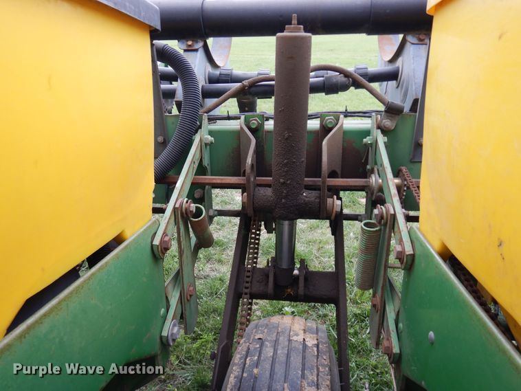 image for item DK0347 John Deere 7200  planter