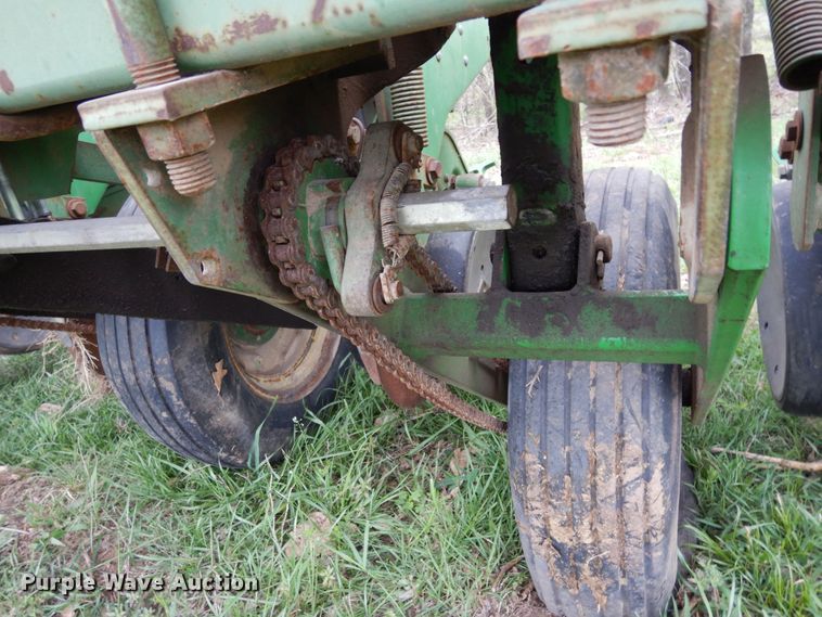 image for item DK0347 John Deere 7200  planter