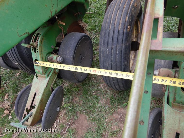 image for item DK0347 John Deere 7200  planter