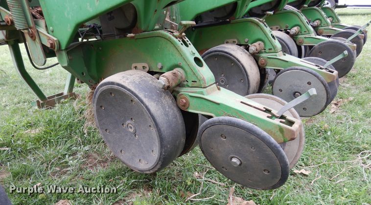 image for item DK0347 John Deere 7200  planter