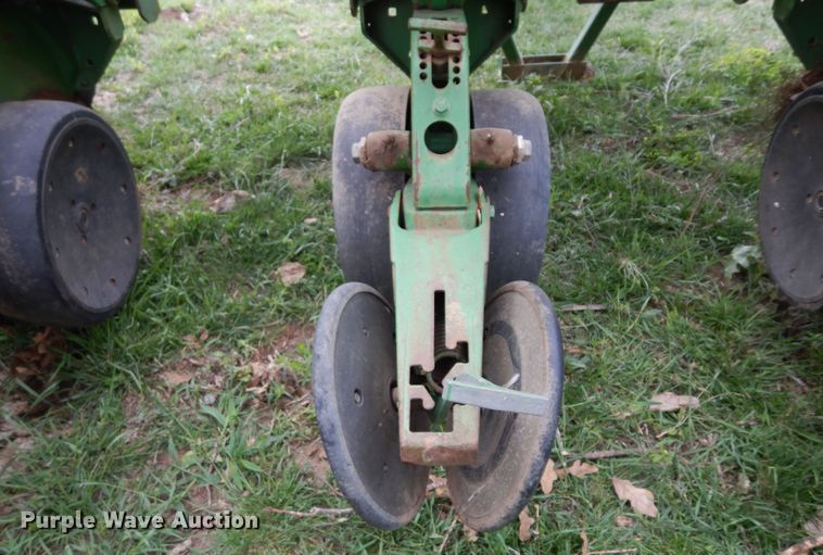 image for item DK0347 John Deere 7200  planter