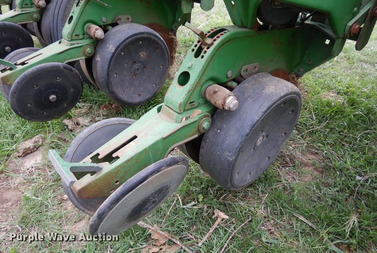 image for item DK0347 John Deere 7200  planter