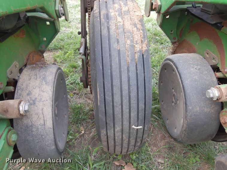 image for item DK0347 John Deere 7200  planter