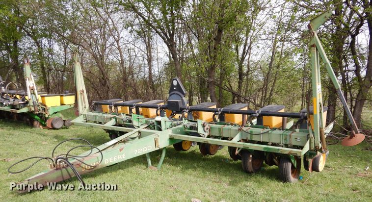 image for item DK0348 John Deere 7200  planter