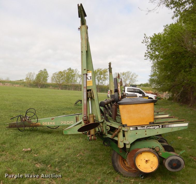 image for item DK0348 John Deere 7200  planter