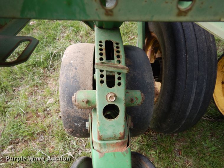 image for item DK0348 John Deere 7200  planter