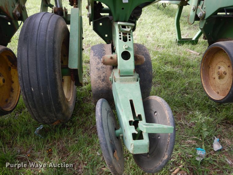 image for item DK0348 John Deere 7200  planter