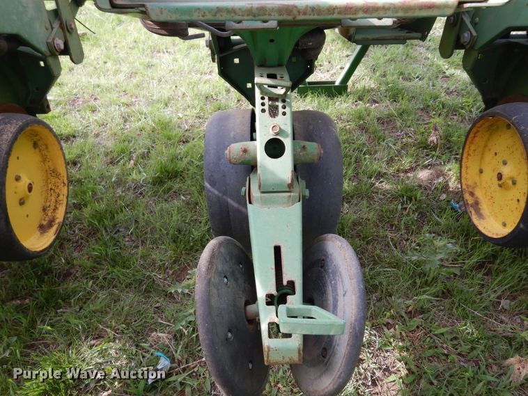 image for item DK0348 John Deere 7200  planter