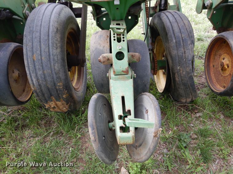image for item DK0348 John Deere 7200  planter