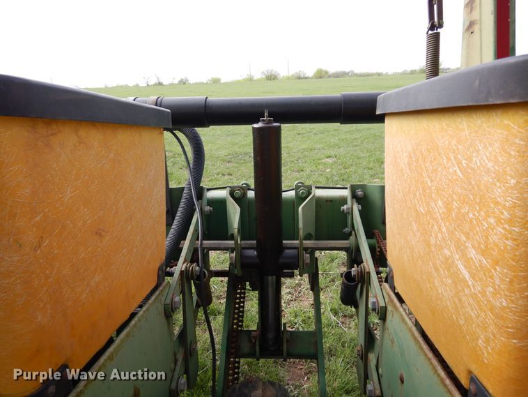 image for item DK0348 John Deere 7200  planter