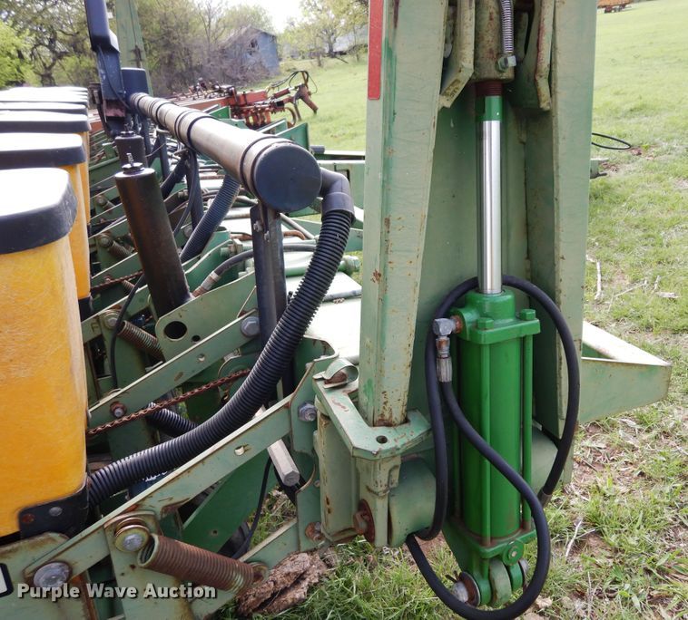 image for item DK0348 John Deere 7200  planter