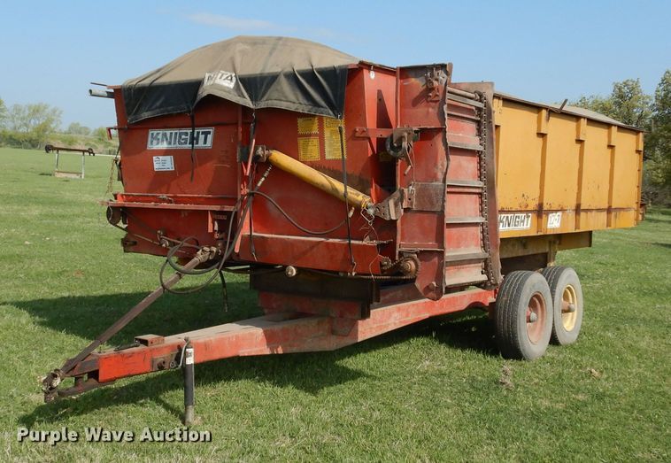 image for item DK0349 Knight 17-7  feed wagon