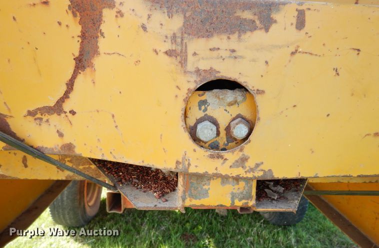 image for item DK0349 Knight 17-7  feed wagon