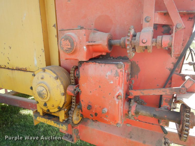 image for item DK0349 Knight 17-7  feed wagon