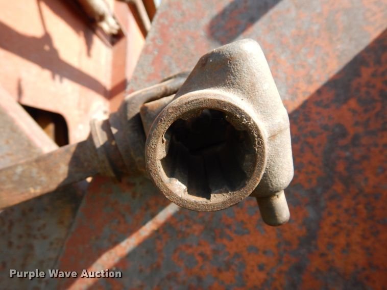 image for item DK0350 Farm Hand F400  feed wagon