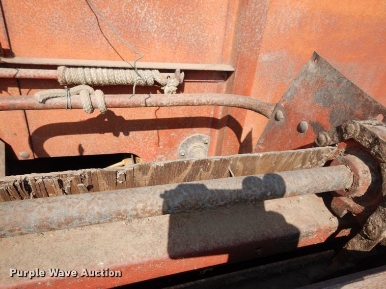 image for item DK0350 Farm Hand F400  feed wagon