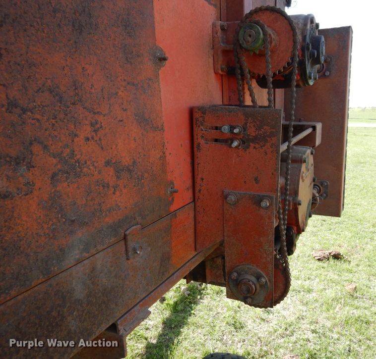 image for item DK0350 Farm Hand F400  feed wagon