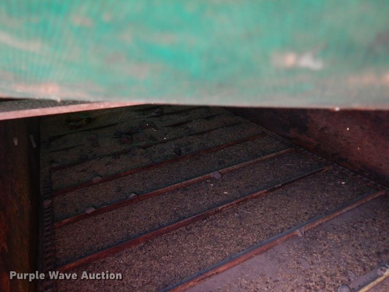 image for item DK0350 Farm Hand F400  feed wagon