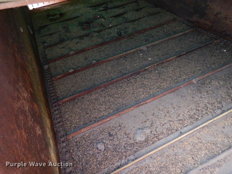 image for item DK0350 Farm Hand F400  feed wagon