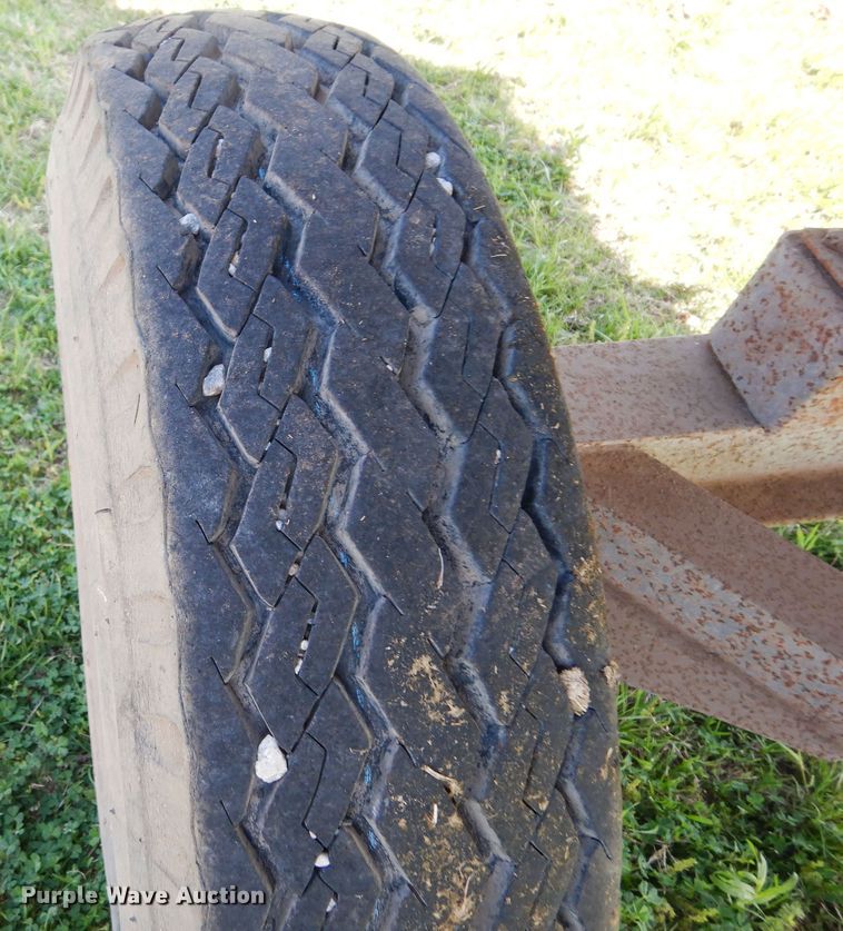 image for item DK0350 Farm Hand F400  feed wagon