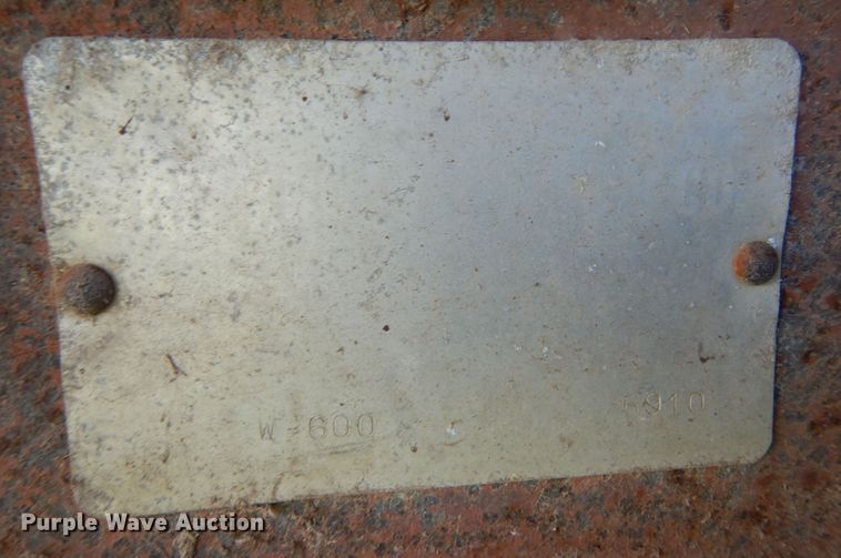 image for item DK0350 Farm Hand F400  feed wagon