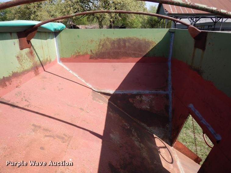 image for item DK0351 Huske 225  gravity wagon