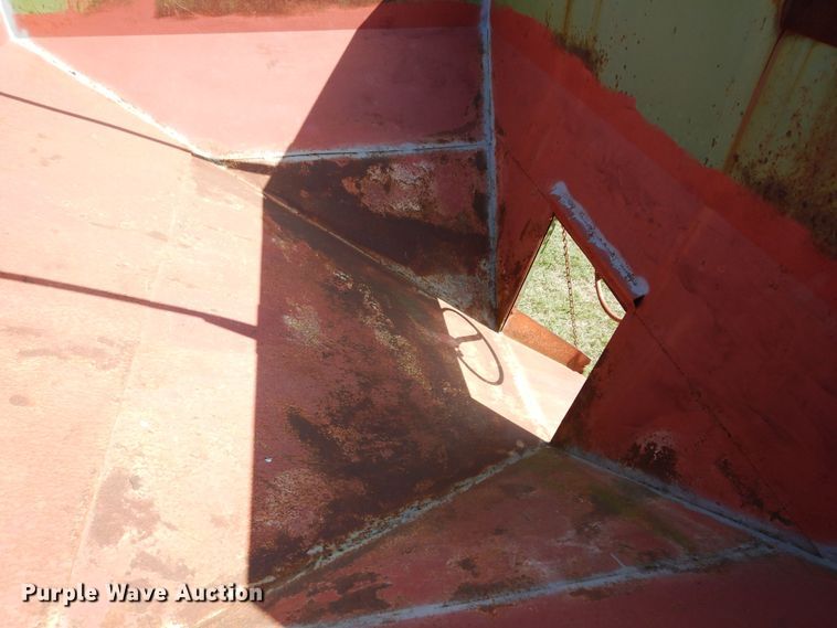 image for item DK0351 Huske 225  gravity wagon