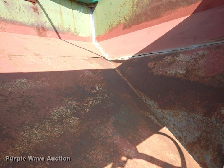 image for item DK0351 Huske 225  gravity wagon