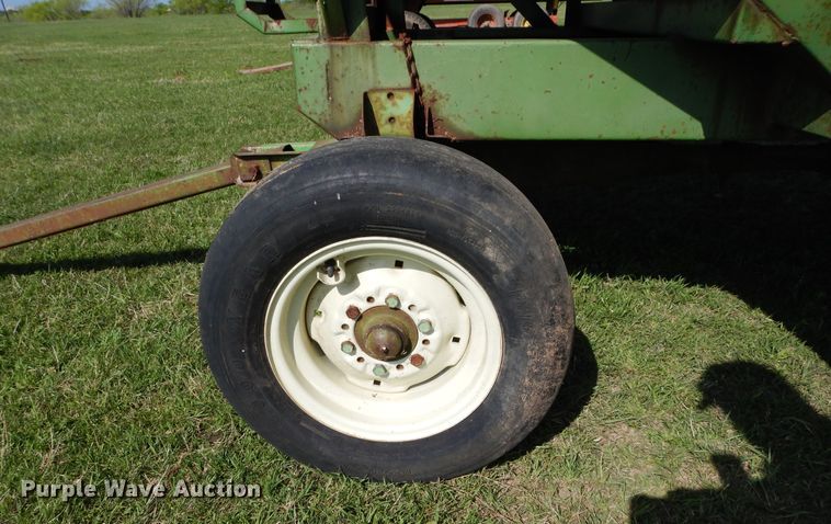 image for item DK0351 Huske 225  gravity wagon