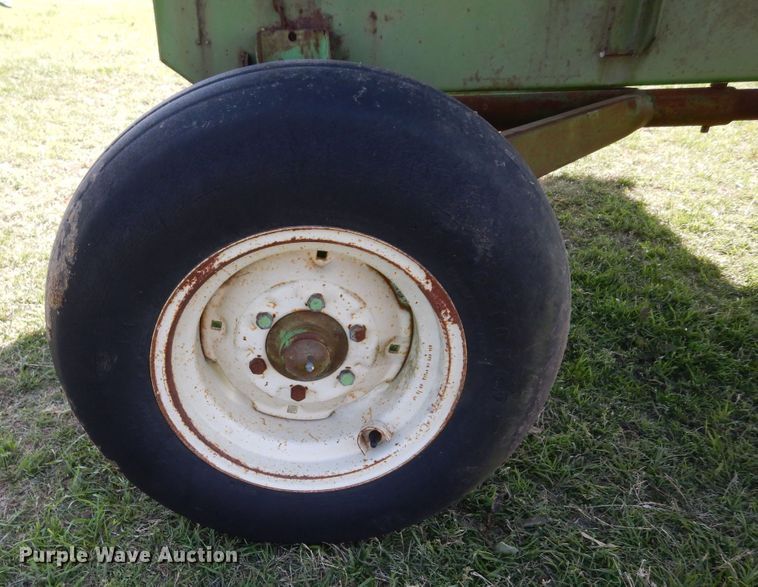 image for item DK0351 Huske 225  gravity wagon