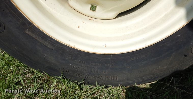 image for item DK0351 Huske 225  gravity wagon