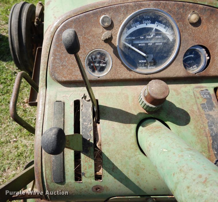 image for item DK0352 John Deere 4010  tractor