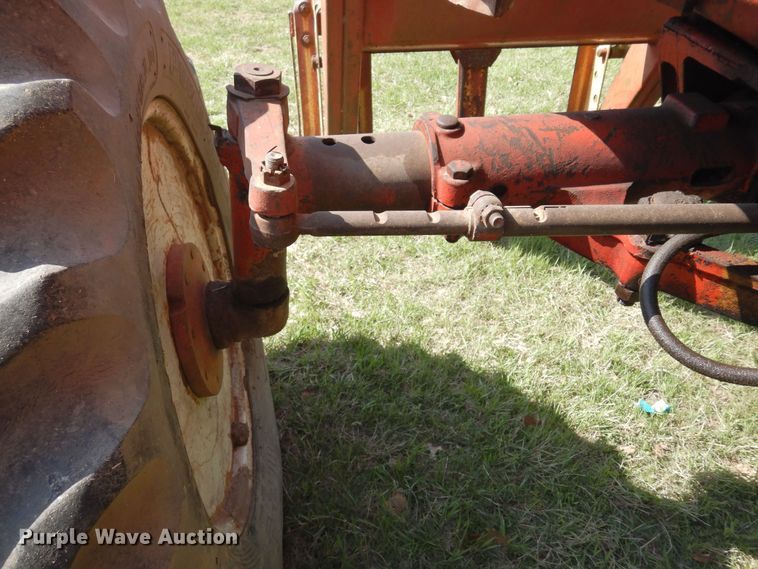 image for item DK0353 International F1586  tractor