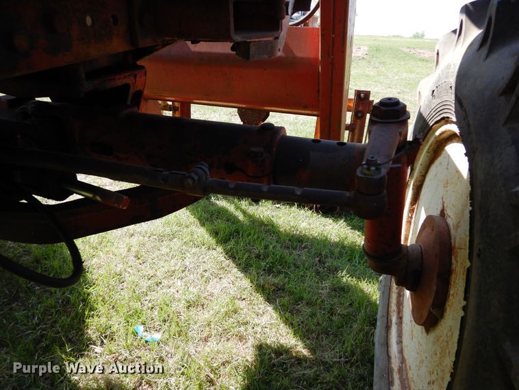 image for item DK0353 International F1586  tractor