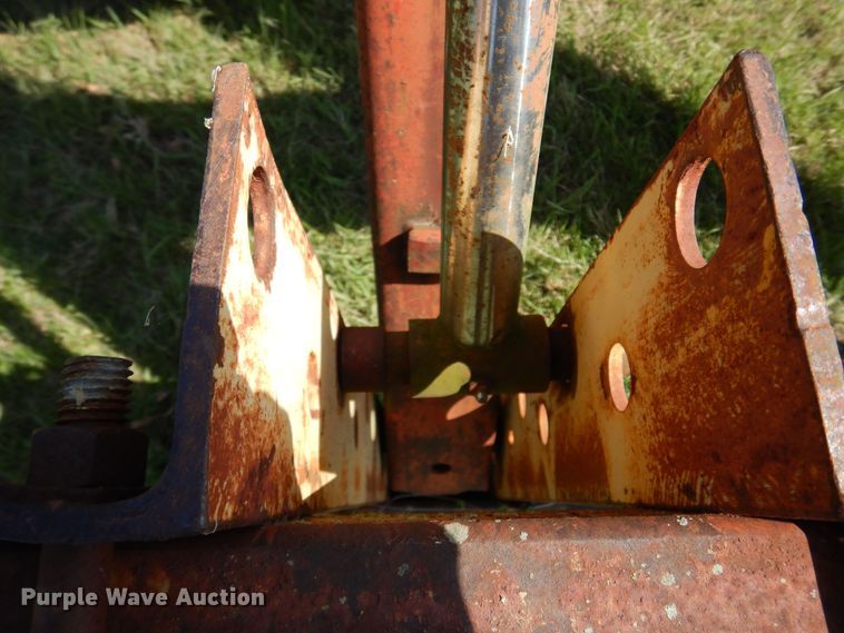 image for item DK0353 International F1586  tractor