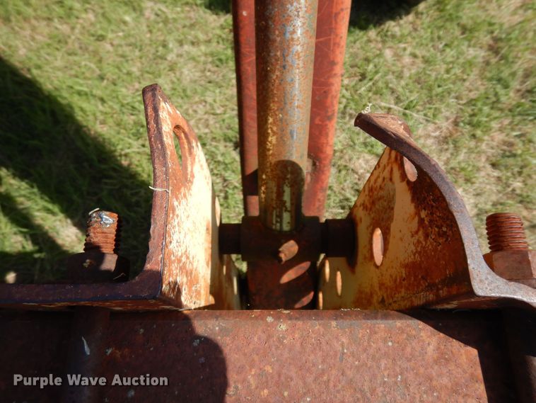 image for item DK0353 International F1586  tractor