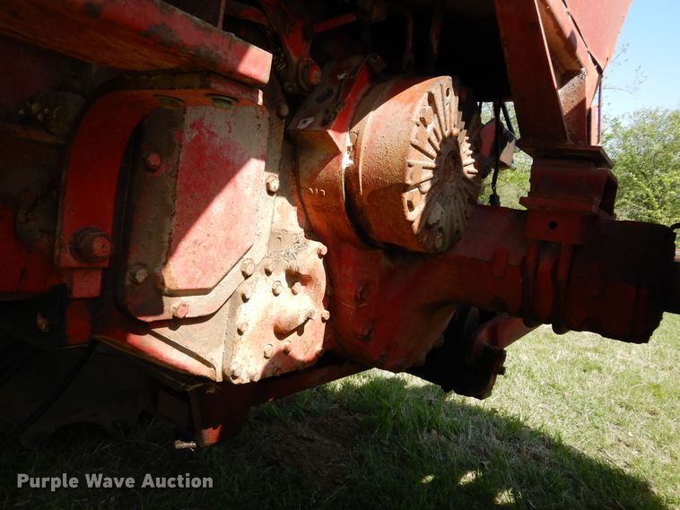 image for item DK0353 International F1586  tractor