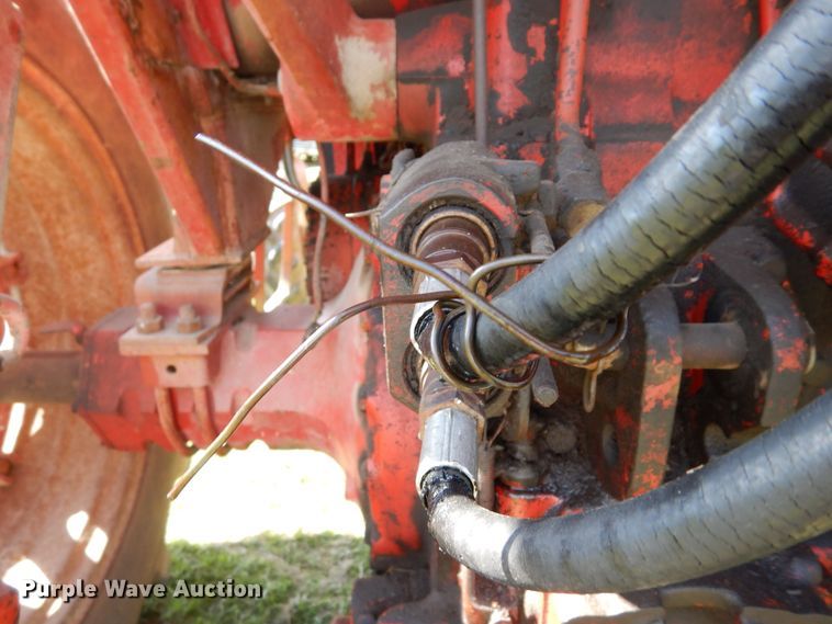 image for item DK0353 International F1586  tractor