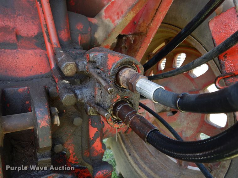 image for item DK0353 International F1586  tractor