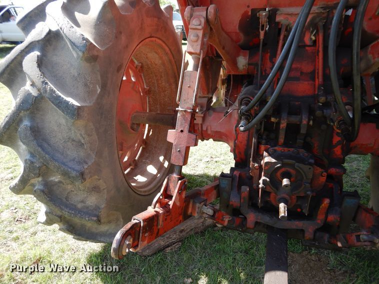 image for item DK0353 International F1586  tractor