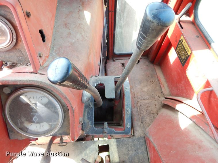 image for item DK0353 International F1586  tractor